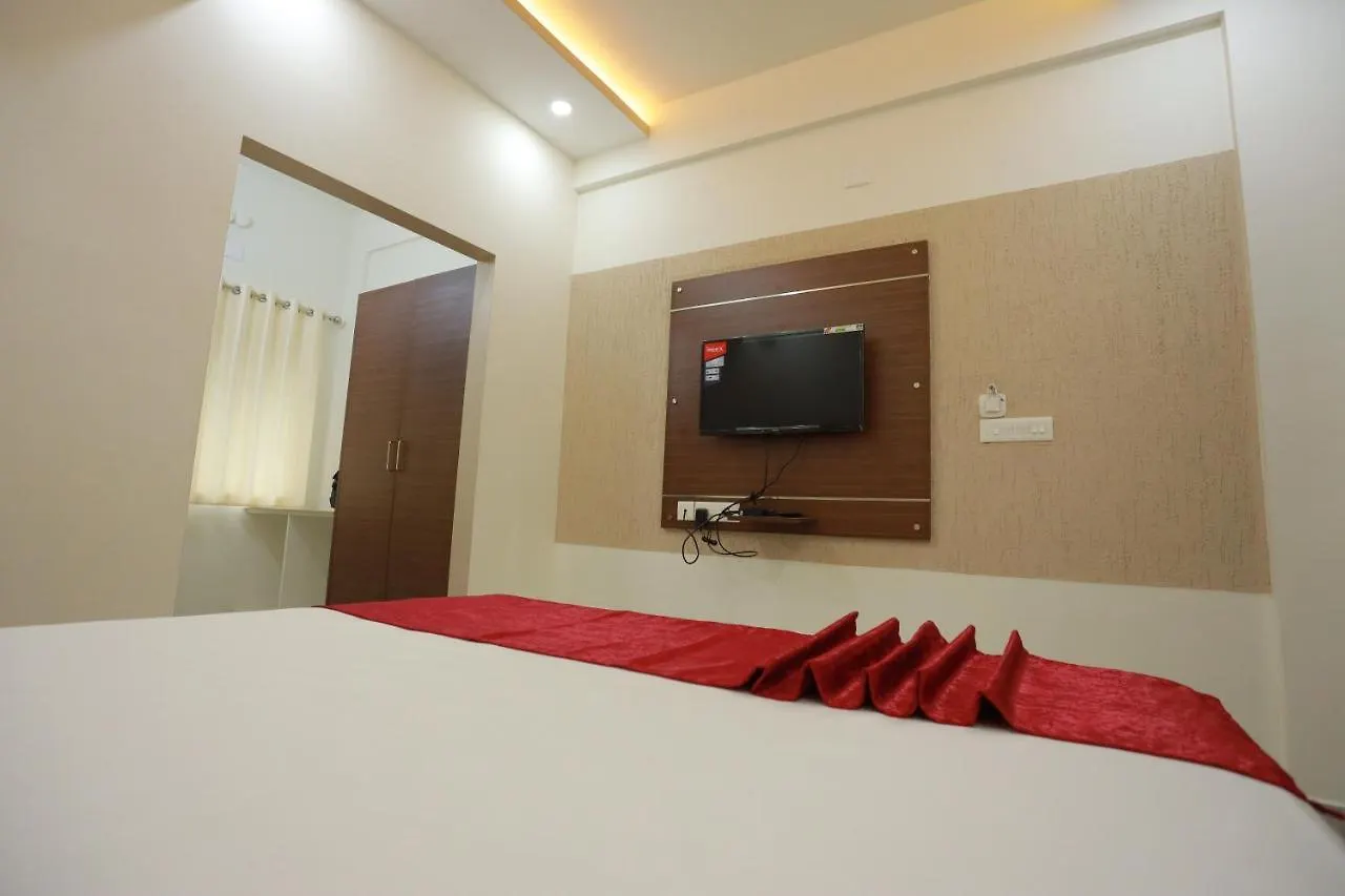 Otel Cinnamon County Residency Thodupuzha
