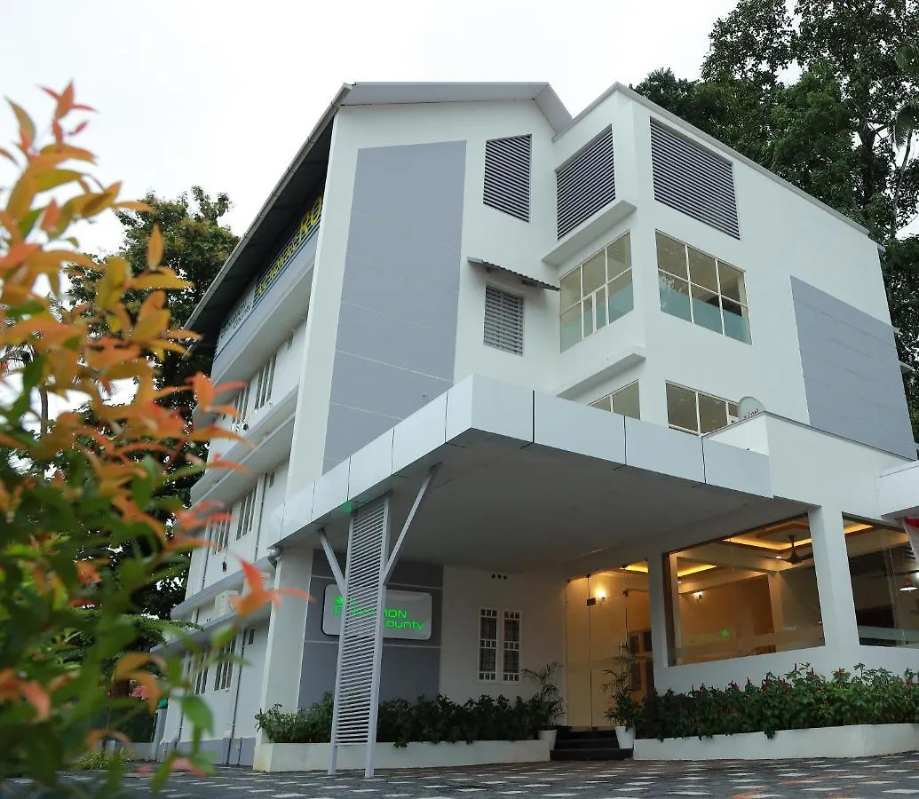 מלון Thodupuzha Cinnamon County Residency הודו